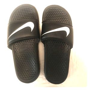 Womens Nike slides